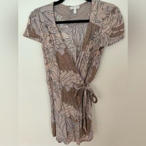 Leigh pastel floral wrap dress, Size S.